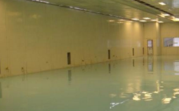 头屯河自流平环氧地坪中涂